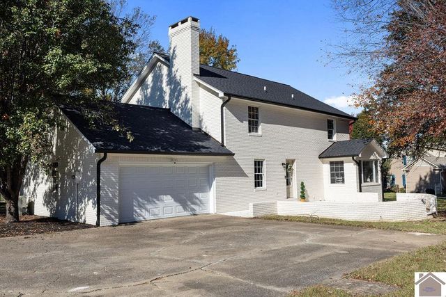 1569 Bellemeade Dr, Mayfield, KY 42066