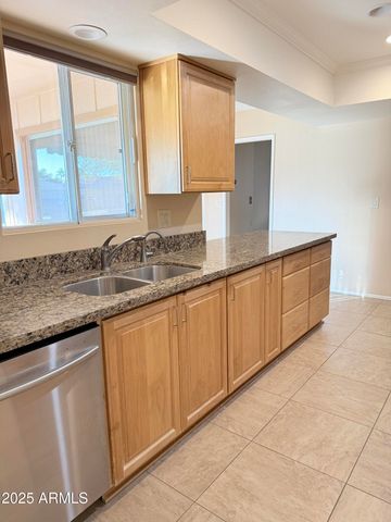 10904 W CAMEO Drive, Sun City, AZ 85351