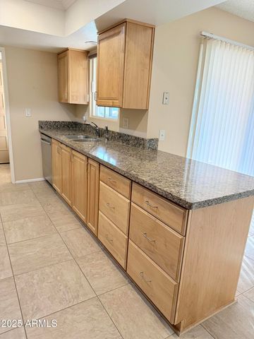 10904 W CAMEO Drive, Sun City, AZ 85351