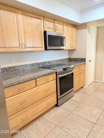 10904 W CAMEO Drive, Sun City, AZ 85351