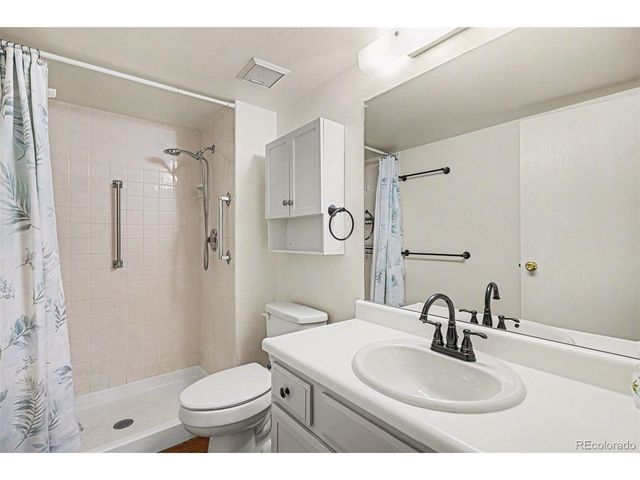 13890 E Marina Dr 206, Aurora, CO 80014