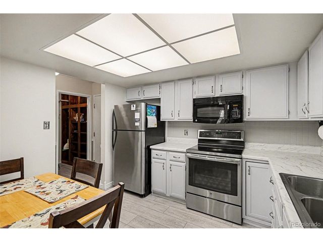 13890 E Marina Dr 206, Aurora, CO 80014