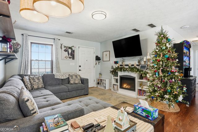 6014 Jackson Road, Jackson, GA 30233