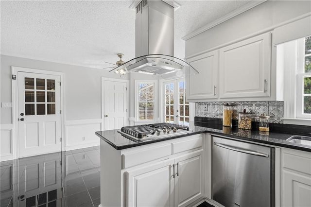 3922 Glen Meadow Drive, Peachtree Corners, GA 30092