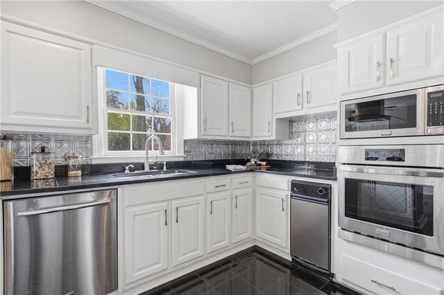 3922 Glen Meadow Drive, Peachtree Corners, GA 30092