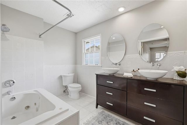 3922 Glen Meadow Drive, Peachtree Corners, GA 30092