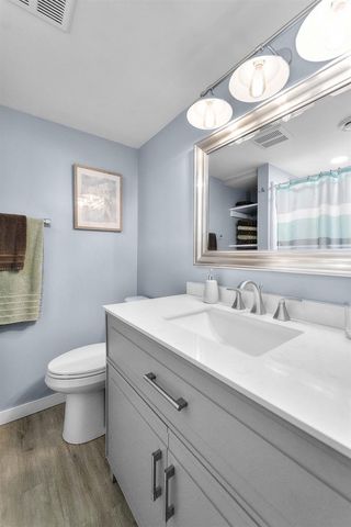 812 Clover Lane, Deforest, WI 53532