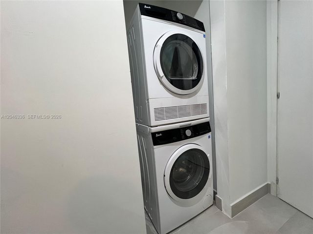 300 S Biscayne Boulevard T1503, Miami, FL 33131