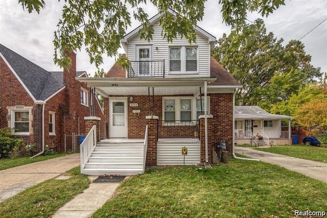 6753 Heyden Street, Dearborn Heights, MI 48127