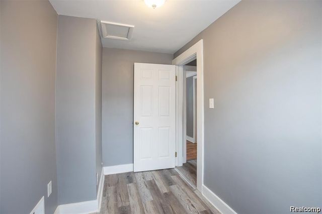 6753 Heyden Street, Dearborn Heights, MI 48127