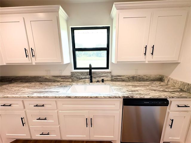 13049 N County Road 3400 Road, Stratford, OK 74872