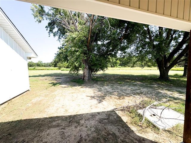 13049 N County Road 3400 Road, Stratford, OK 74872