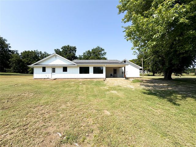13049 N County Road 3400 Road, Stratford, OK 74872