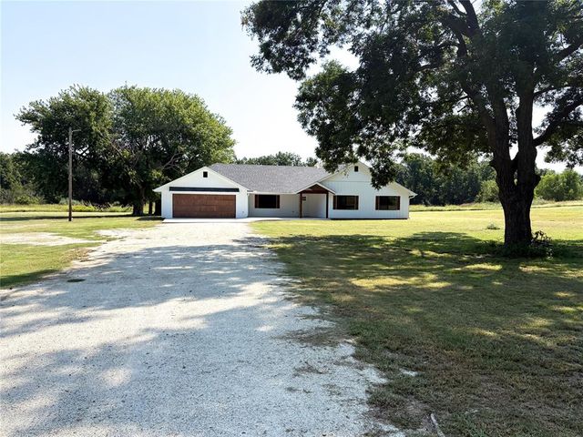 13049 N County Road 3400 Road, Stratford, OK 74872