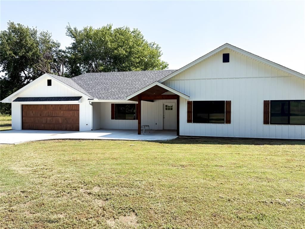 13049 N County Road 3400 Road, Stratford, OK 74872
