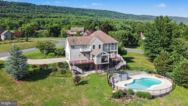 1481 STONEY MOUNTAIN WAY, Dauphin, PA 17018