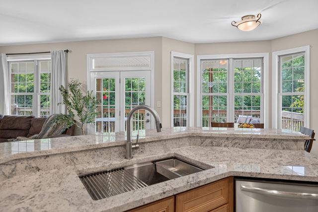 405 Lone Oak Road, Wilmore, KY 40390