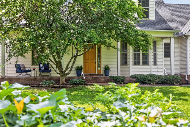 405 Lone Oak Road, Wilmore, KY 40390