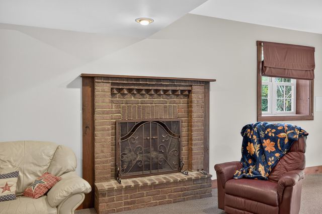405 Lone Oak Road, Wilmore, KY 40390