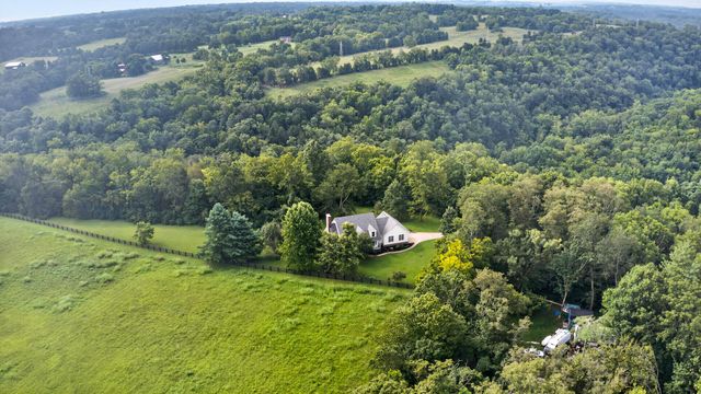 405 Lone Oak Road, Wilmore, KY 40390
