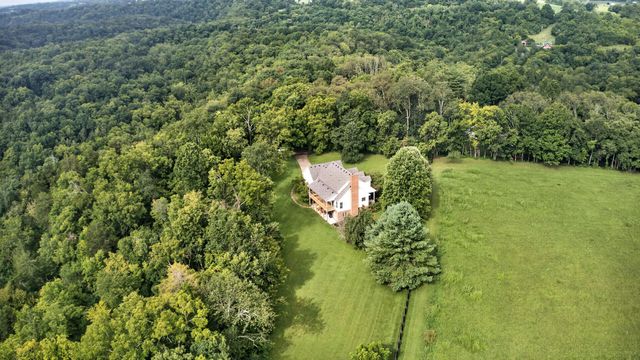 405 Lone Oak Road, Wilmore, KY 40390