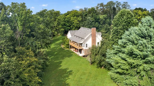 405 Lone Oak Road, Wilmore, KY 40390