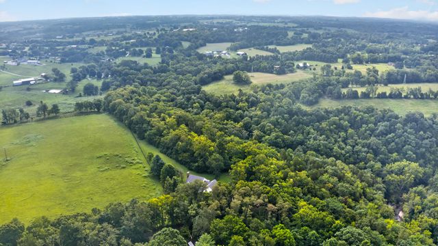 405 Lone Oak Road, Wilmore, KY 40390