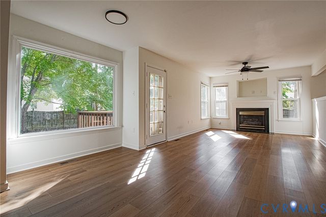 5208 Farmcrest Cir, Prince George, VA 23875
