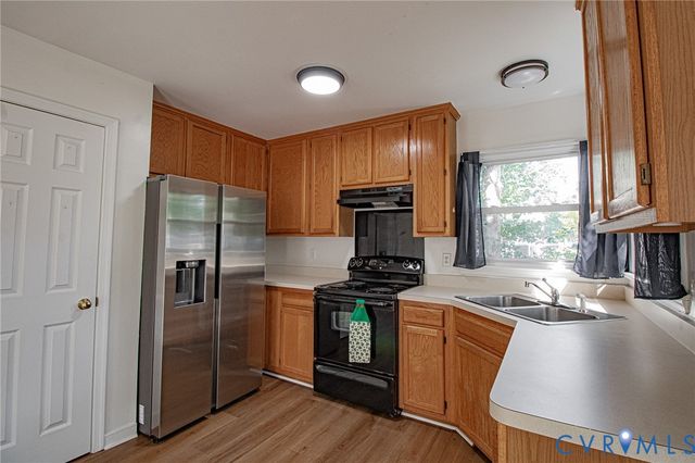 5208 Farmcrest Cir, Prince George, VA 23875