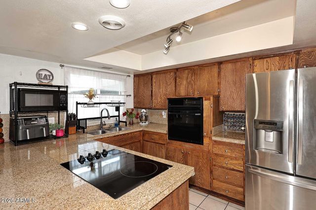 1621 W HAZELWOOD Street, Phoenix, AZ 85015