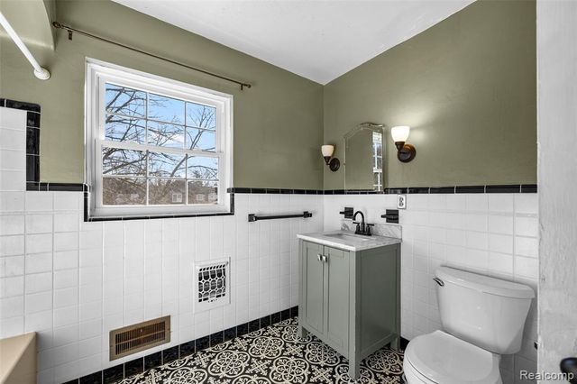 16147 Normandy Street, Detroit, MI 48221