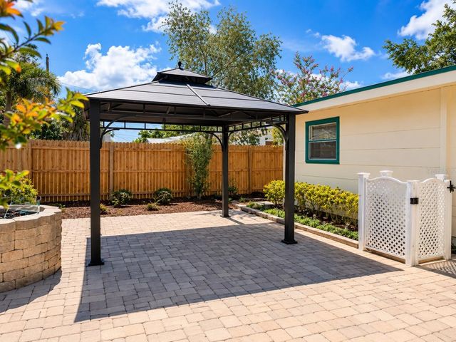4409 W TRILBY AVENUE, Tampa, FL 33616