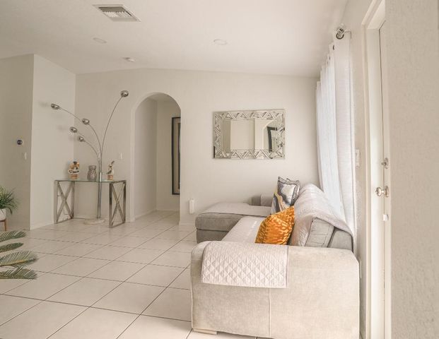 13257 SW 277th Terrace, Homestead, FL 33032