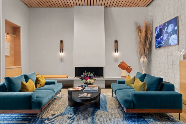 2408 Victory Park Lane 1131, Dallas, TX 75219