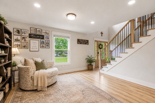 1430 Haynes Dr, Murfreesboro, TN 37129
