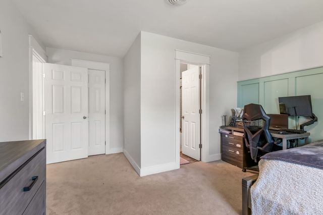 1430 Haynes Dr, Murfreesboro, TN 37129