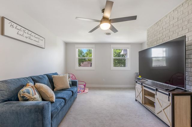 1430 Haynes Dr, Murfreesboro, TN 37129