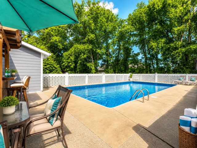 1430 Haynes Dr, Murfreesboro, TN 37129