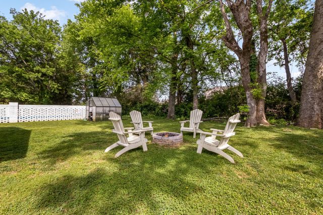 1430 Haynes Dr, Murfreesboro, TN 37129