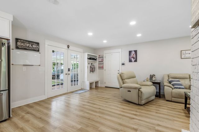 1430 Haynes Dr, Murfreesboro, TN 37129