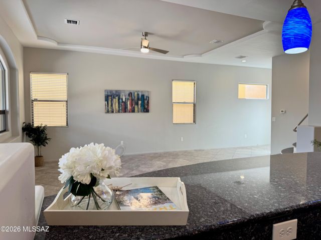 9537 E Ventaso Circle, Tucson, AZ 85715