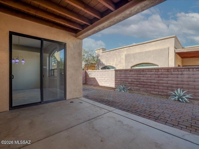 9537 E Ventaso Circle, Tucson, AZ 85715