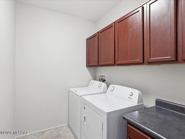 9537 E Ventaso Circle, Tucson, AZ 85715