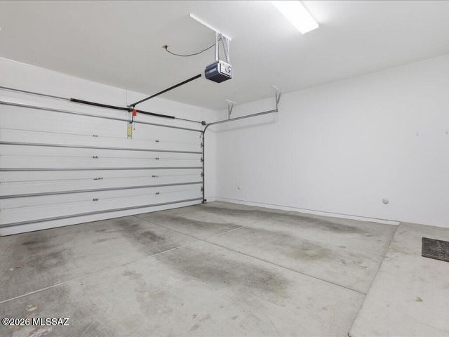 9537 E Ventaso Circle, Tucson, AZ 85715