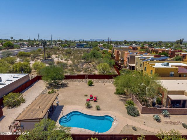 9537 E Ventaso Circle, Tucson, AZ 85715