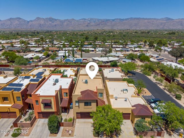 9537 E Ventaso Circle, Tucson, AZ 85715