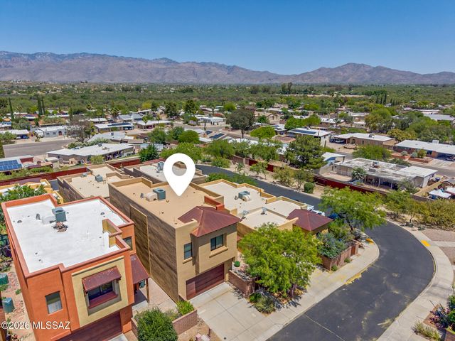 9537 E Ventaso Circle, Tucson, AZ 85715