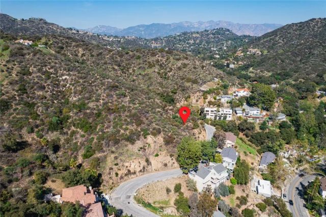 2745 Kennington, Glendale, CA 91206