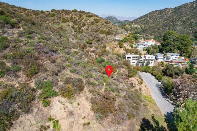 2745 Kennington, Glendale, CA 91206