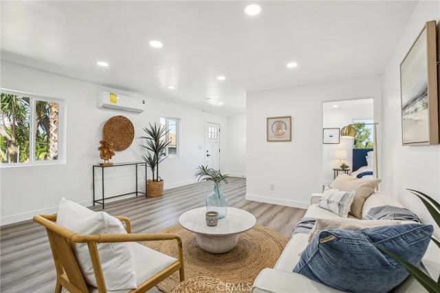 811 W Oliver, San Pedro, CA 90731